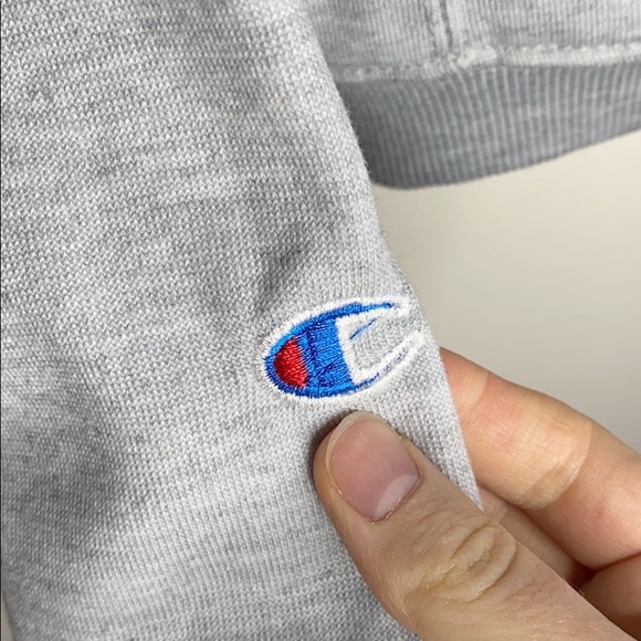 Champion Reverse weave logo appliqué sweatshirt size XS - Picture 5 of 9